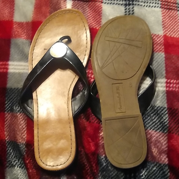 American Eagle Sandals - Picture 1 of 1
